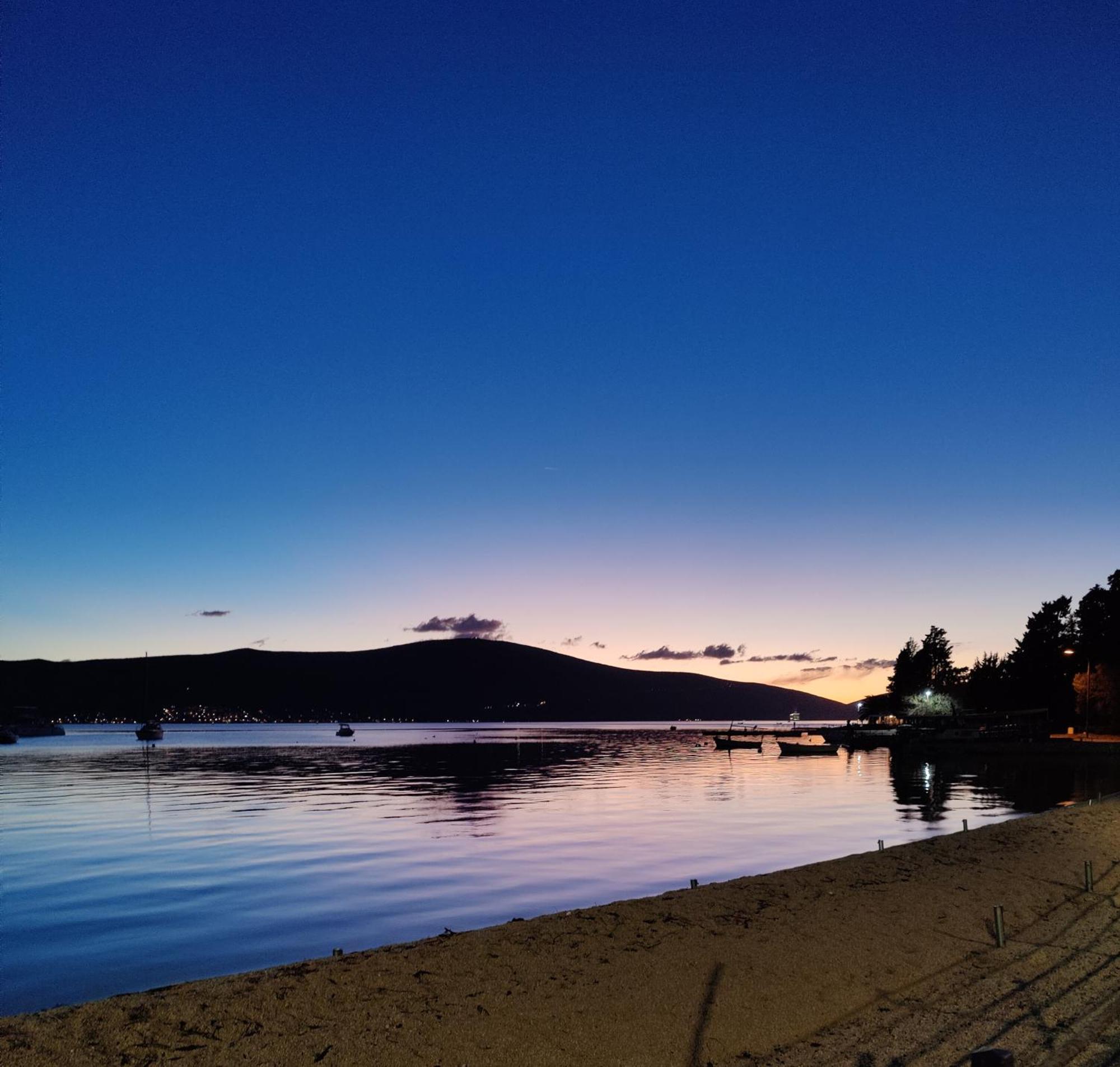 Miro Guesthouse Tivat Luaran gambar