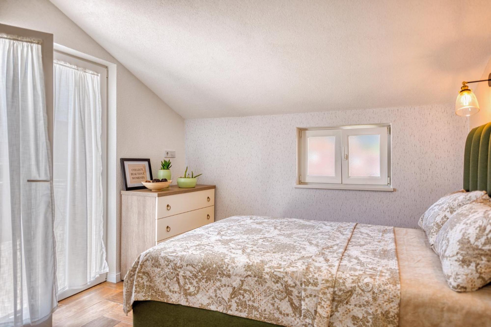 Miro Guesthouse Tivat Luaran gambar