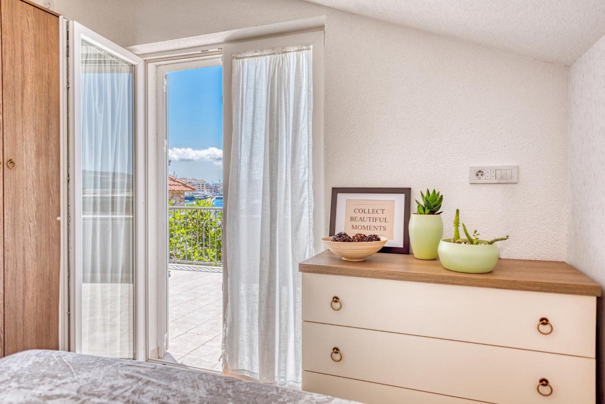 Miro Guesthouse Tivat Luaran gambar