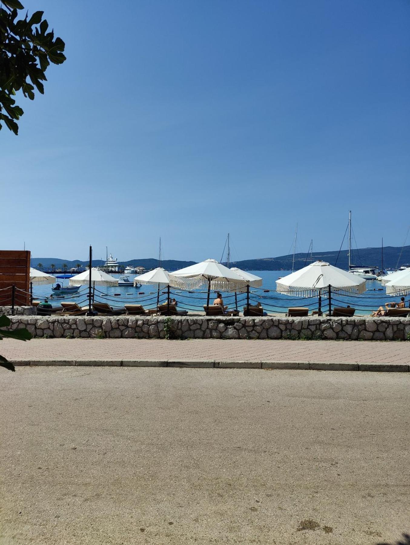Miro Guesthouse Tivat Luaran gambar
