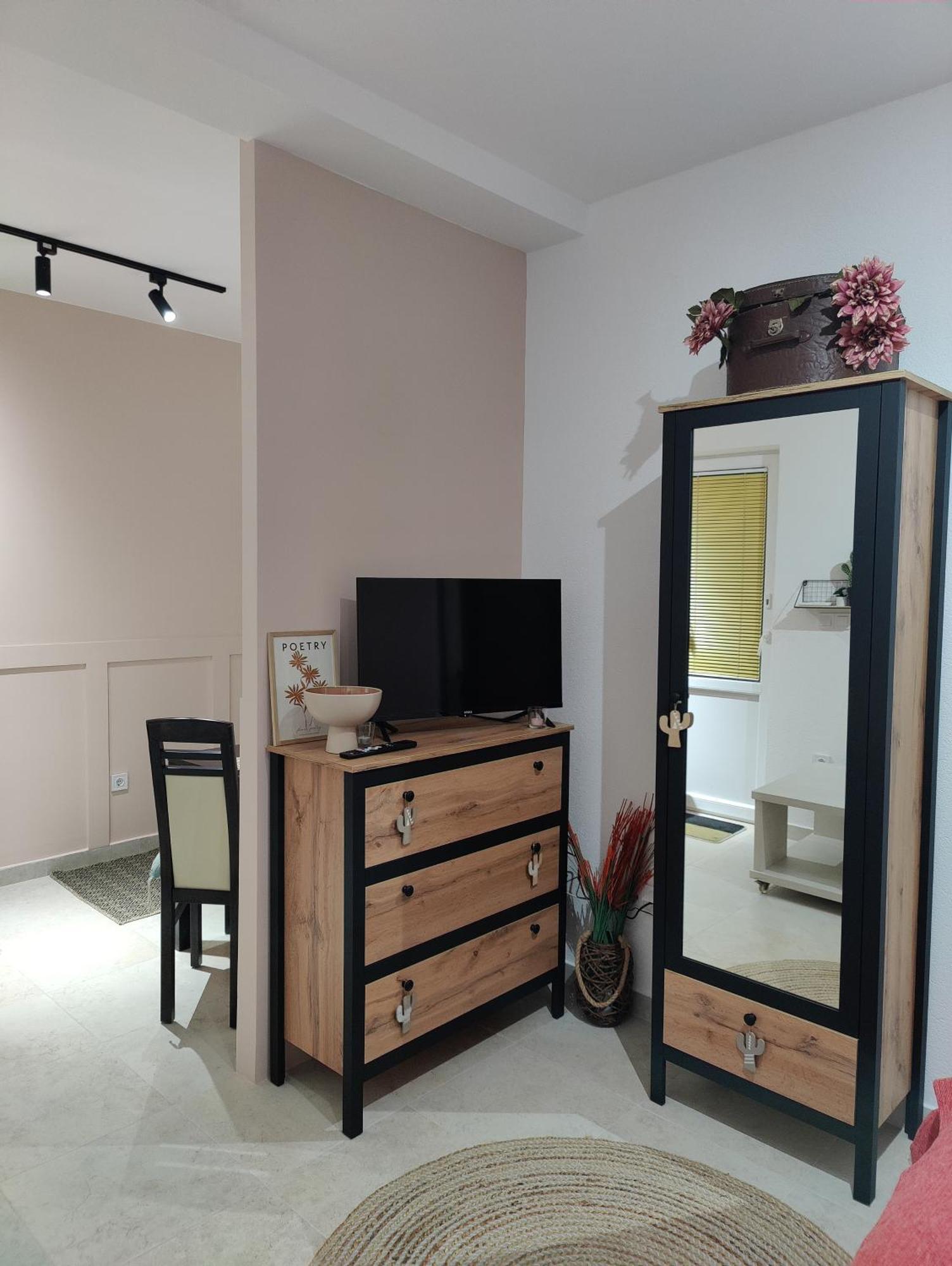 Miro Guesthouse Tivat Luaran gambar